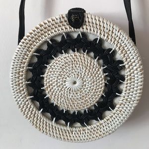 Circle straw bag, in great condition